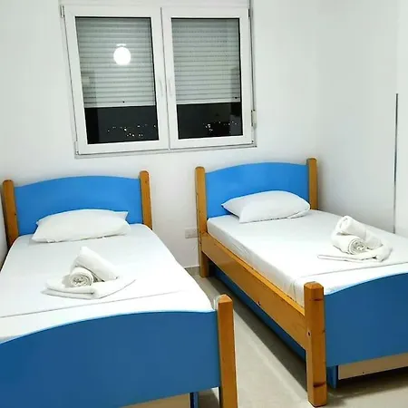 Apartment Perandori Zone 1 *