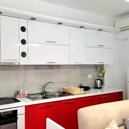 דירה Perandori Zone 1
