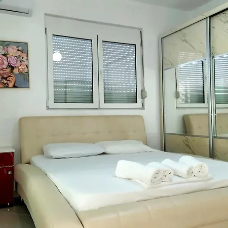 Perandori Zone 1 דירה *
