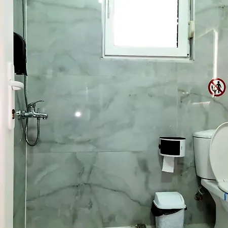 דירה Perandori Zone 1 פייר